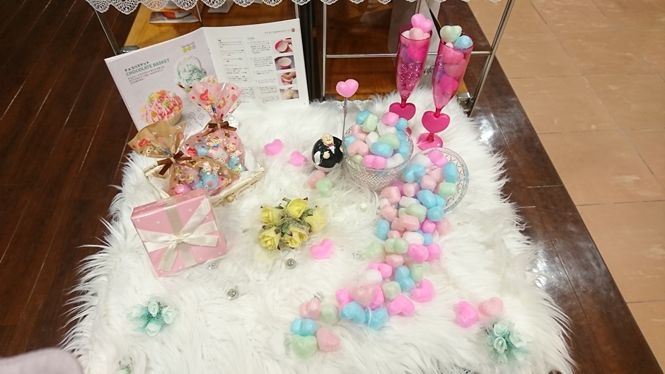 ショールームバレンタインディスプレイ